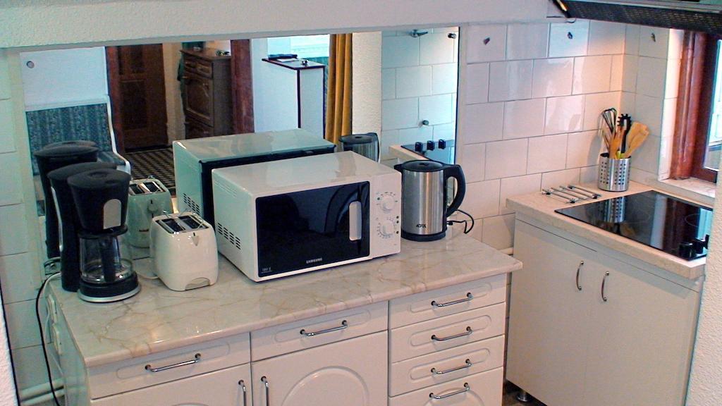 One Bedroom Apartment French Embassy Boekarest Kamer foto