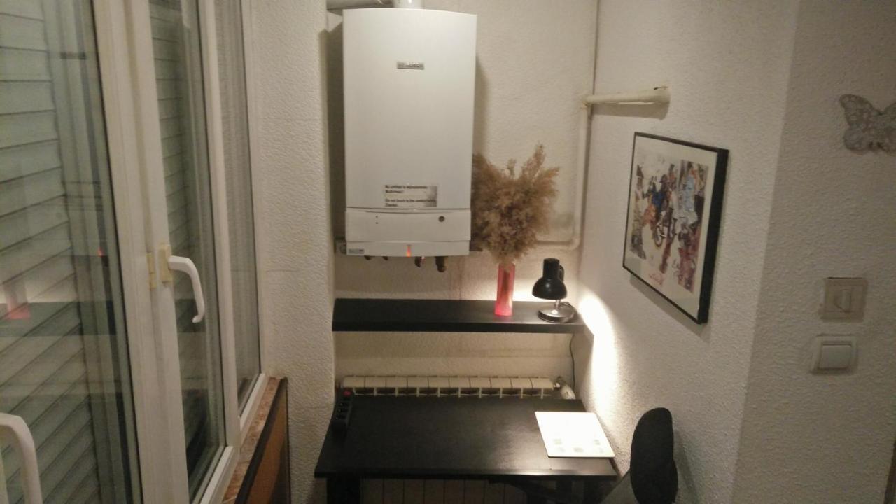 One Bedroom Apartment French Embassy Boekarest Buitenkant foto